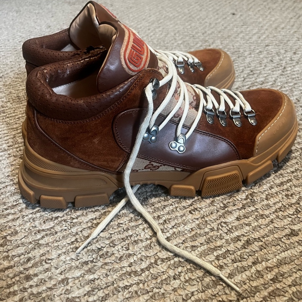 Gucci Flashtrek ‘Brick red’